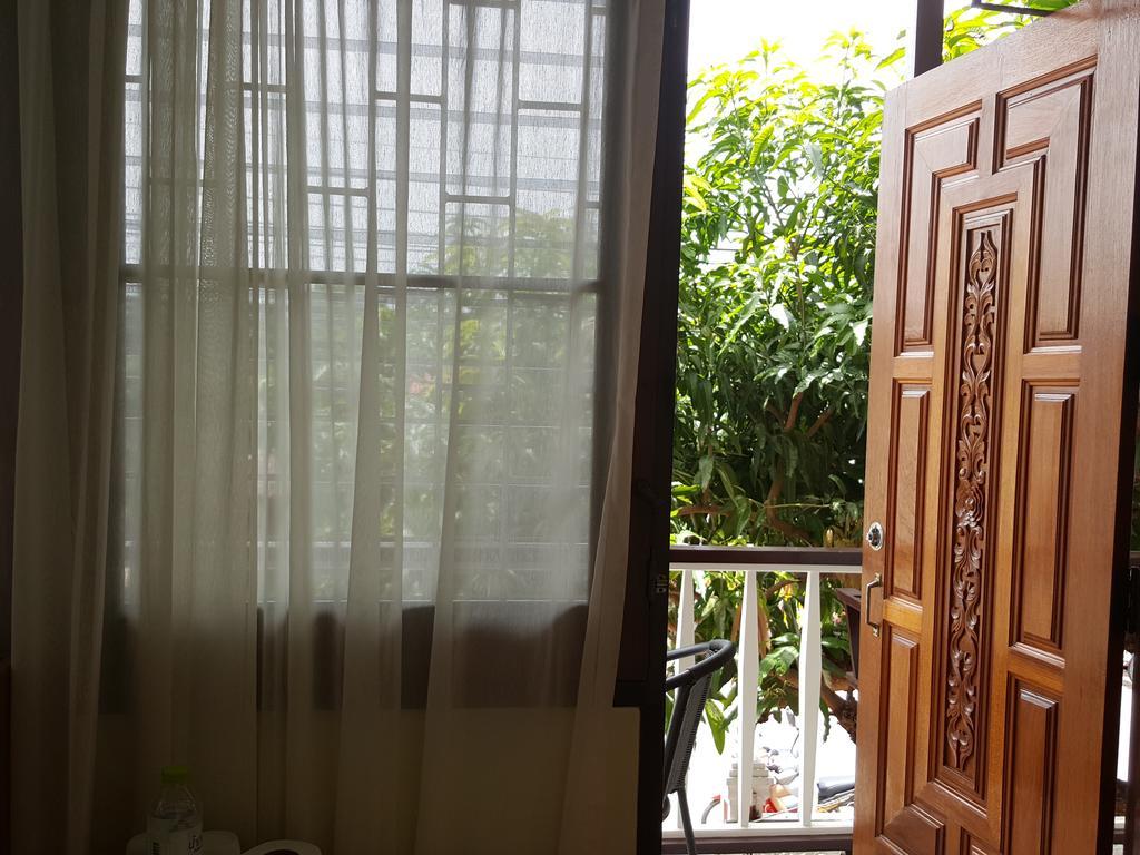 Emmanuel Guesthouse Prachuap Khiri Khan Bagian luar foto