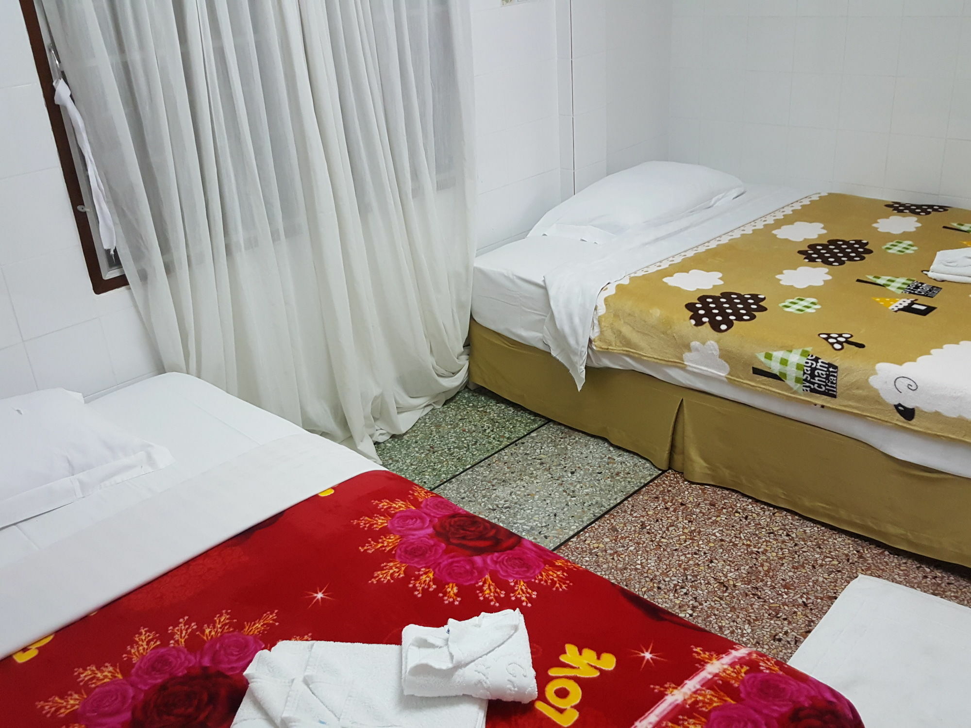 Emmanuel Guesthouse Prachuap Khiri Khan Bagian luar foto